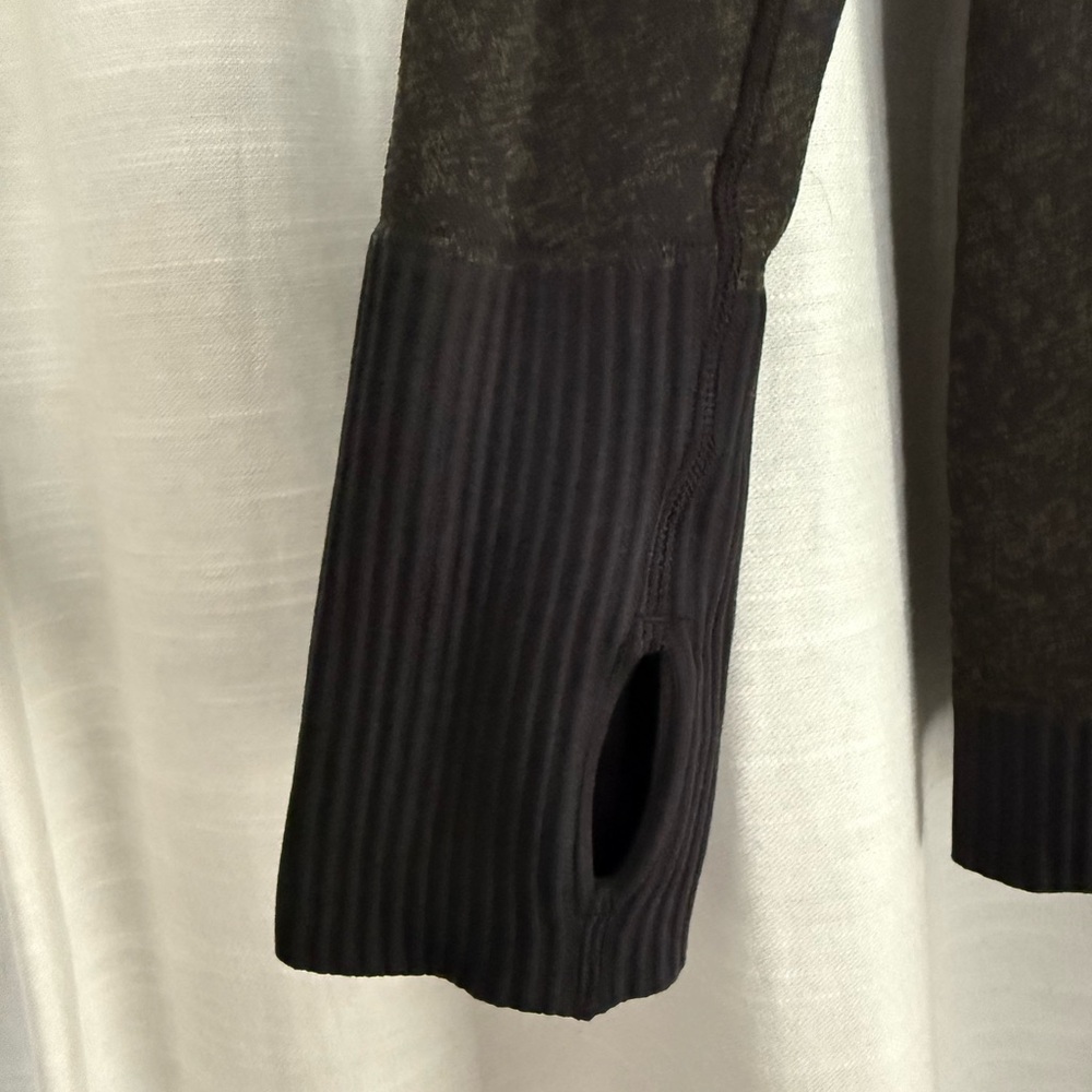 Lululemon Jacket - Picture 3 of 4